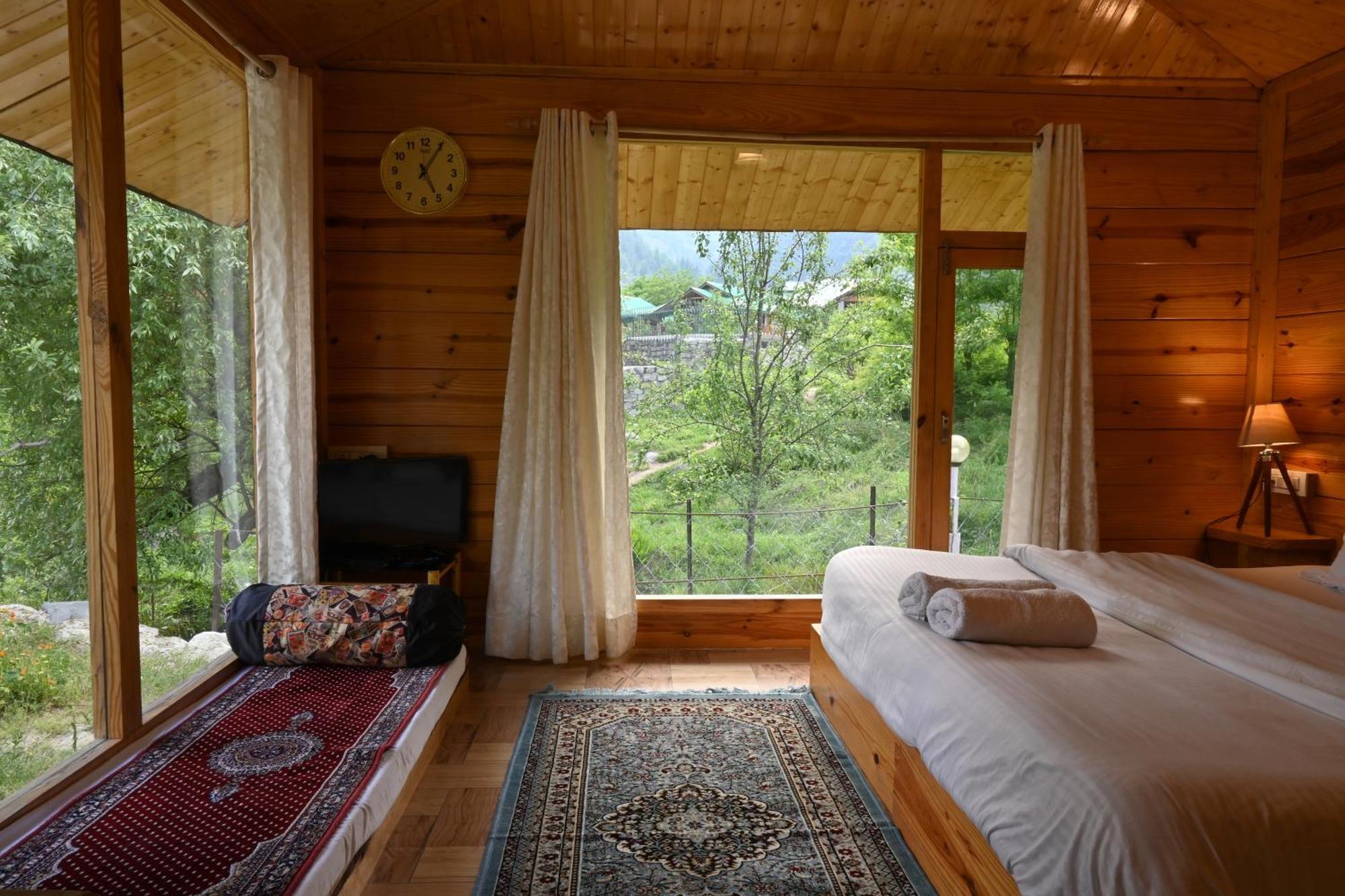 Cascade Mountain Retreat Manali Bed & Breakfast Bagian luar foto