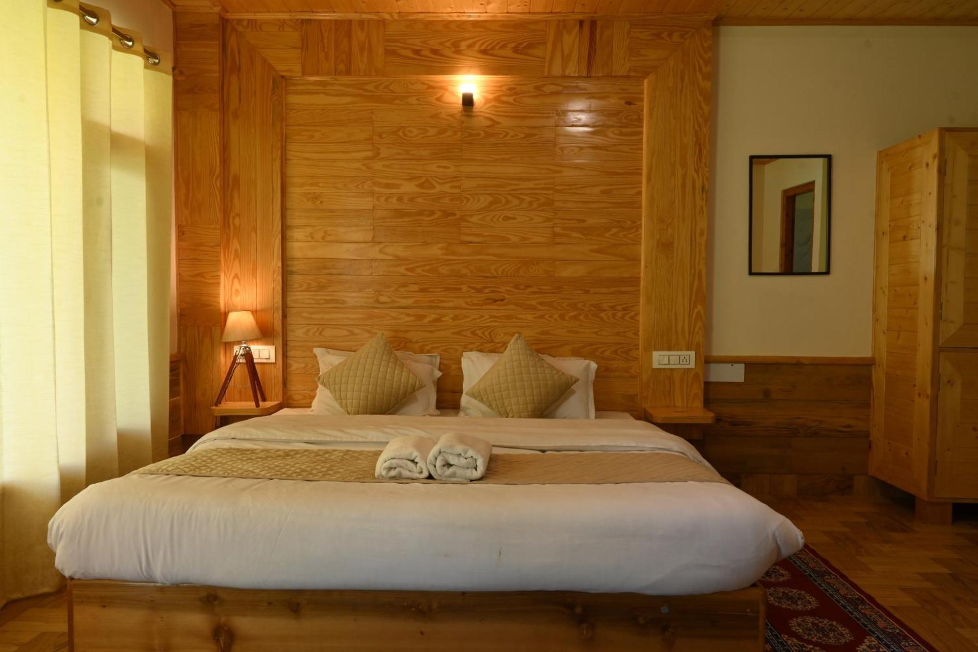 Cascade Mountain Retreat Manali Bed & Breakfast Bagian luar foto