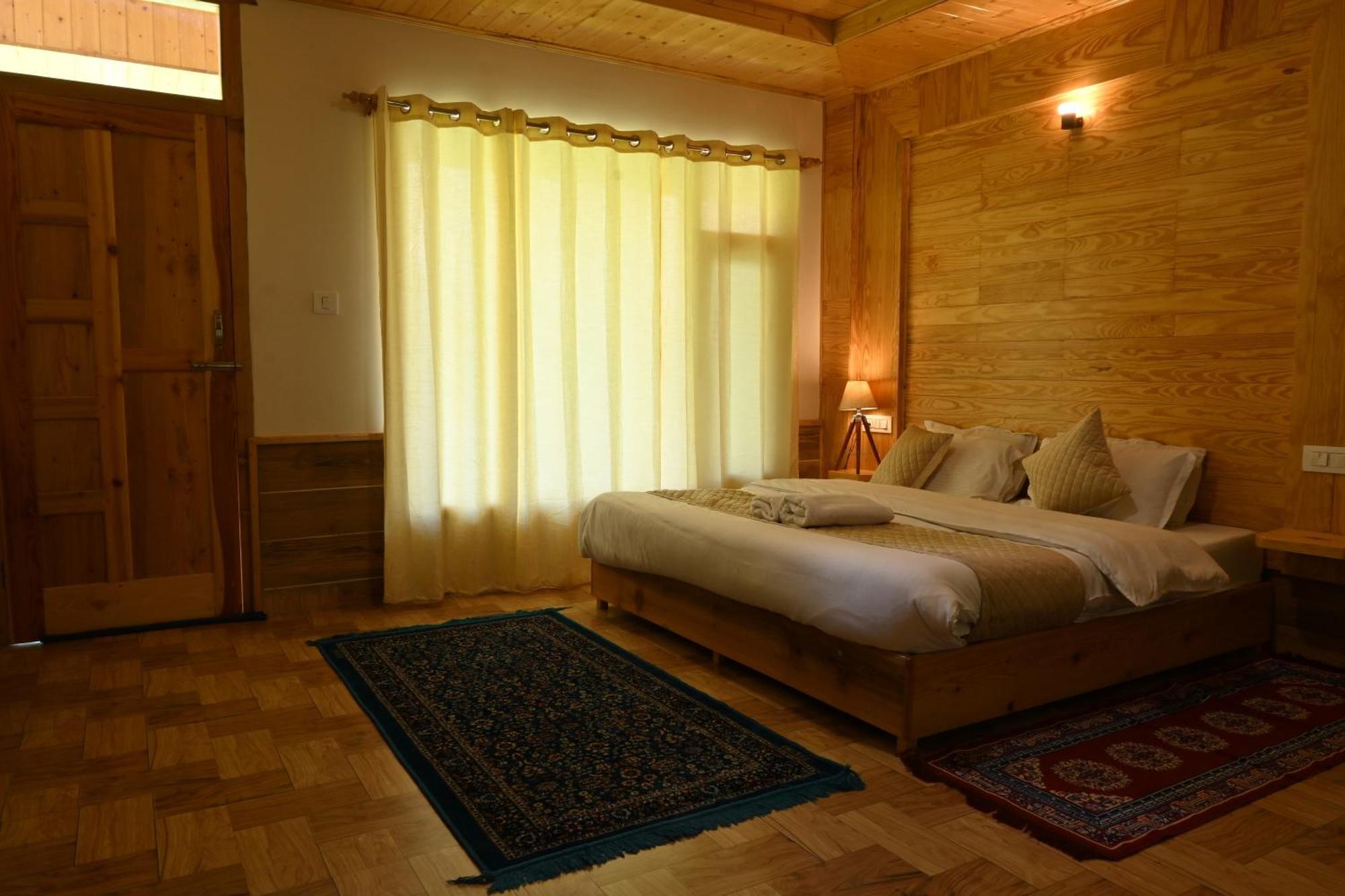 Cascade Mountain Retreat Manali Bed & Breakfast Bagian luar foto