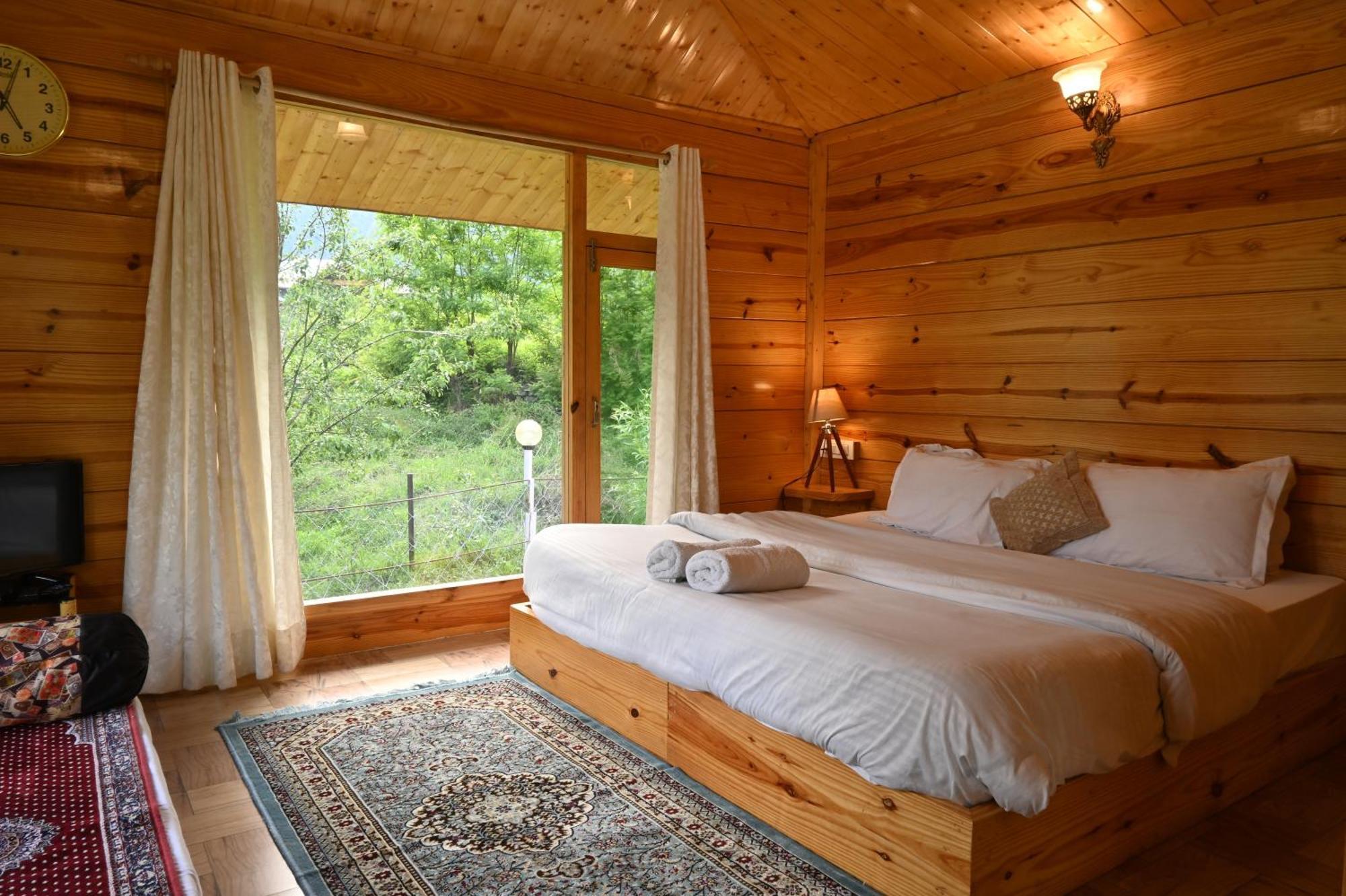 Cascade Mountain Retreat Manali Bed & Breakfast Bagian luar foto