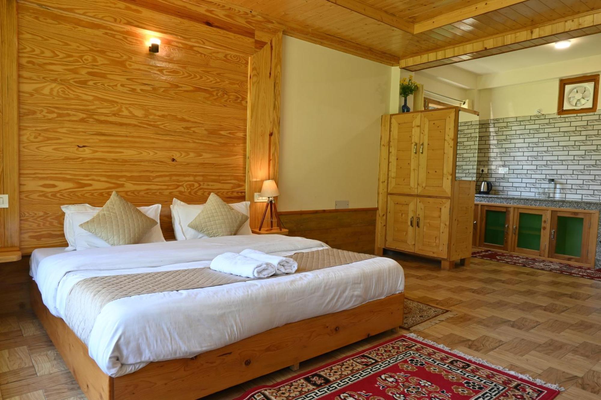 Cascade Mountain Retreat Manali Bed & Breakfast Bagian luar foto