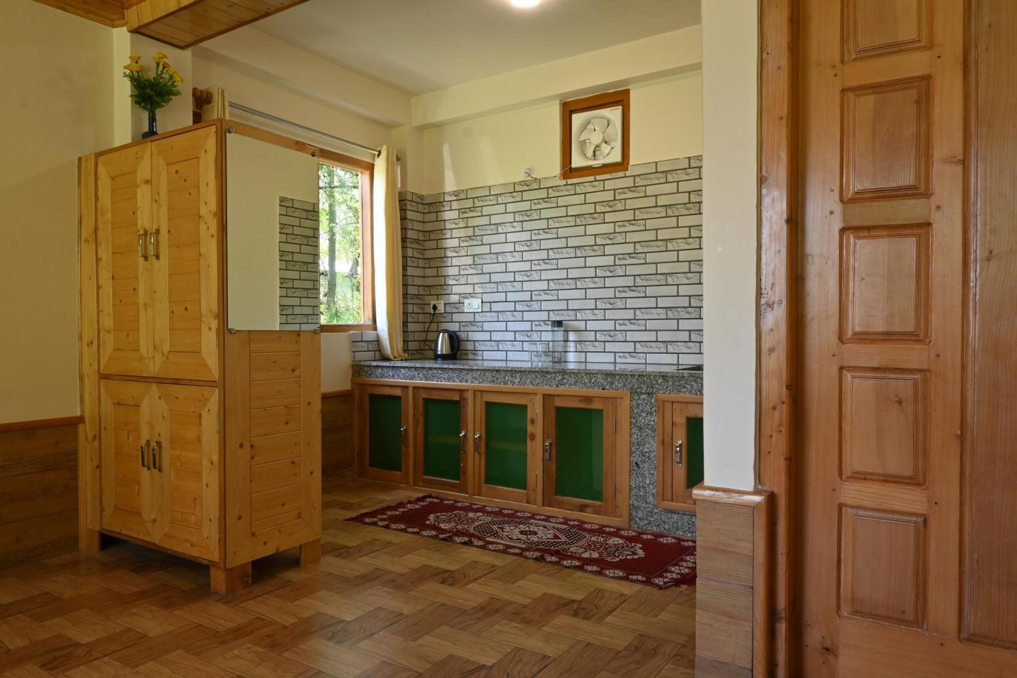 Cascade Mountain Retreat Manali Bed & Breakfast Bagian luar foto