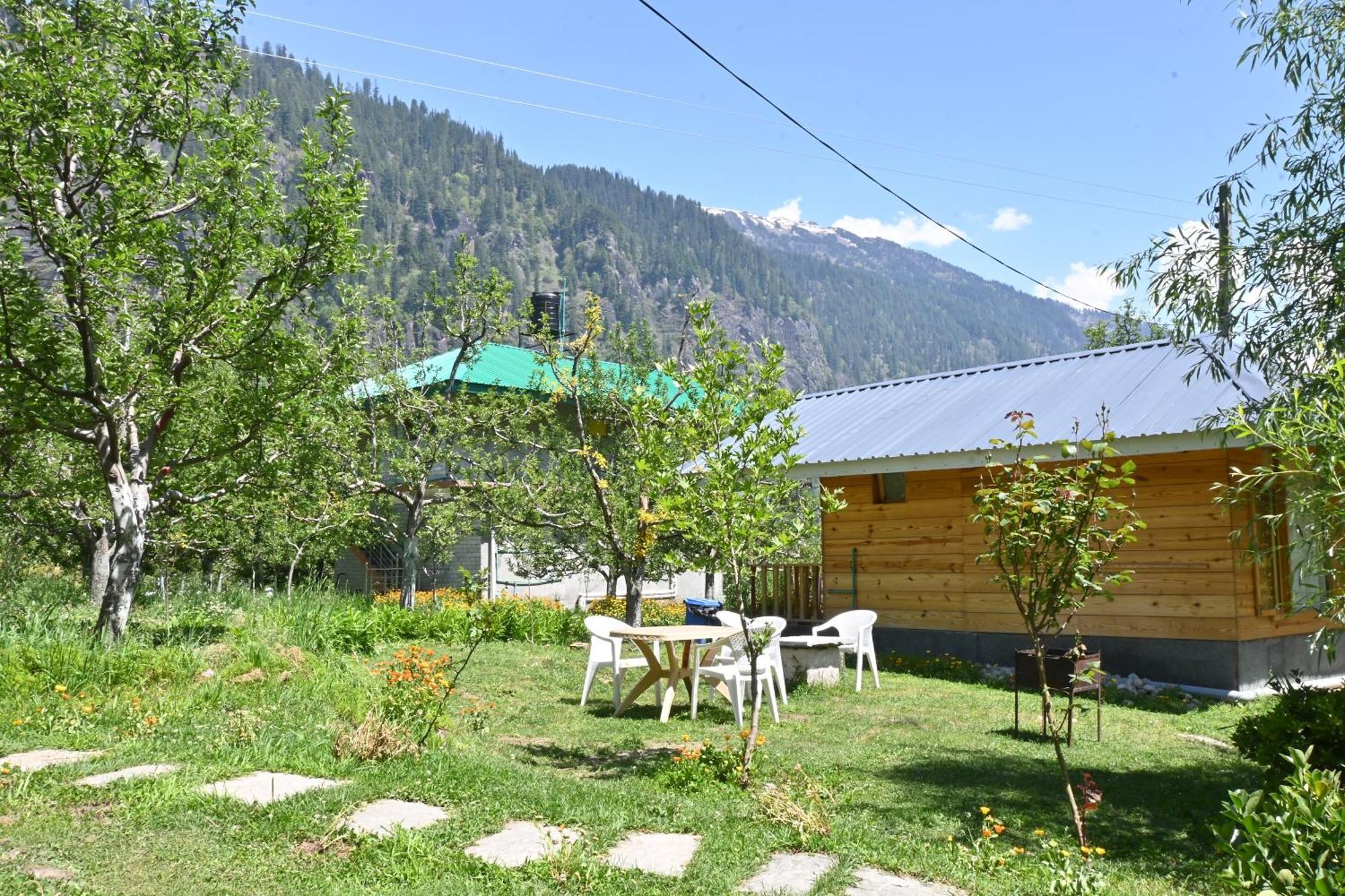 Cascade Mountain Retreat Manali Bed & Breakfast Bagian luar foto