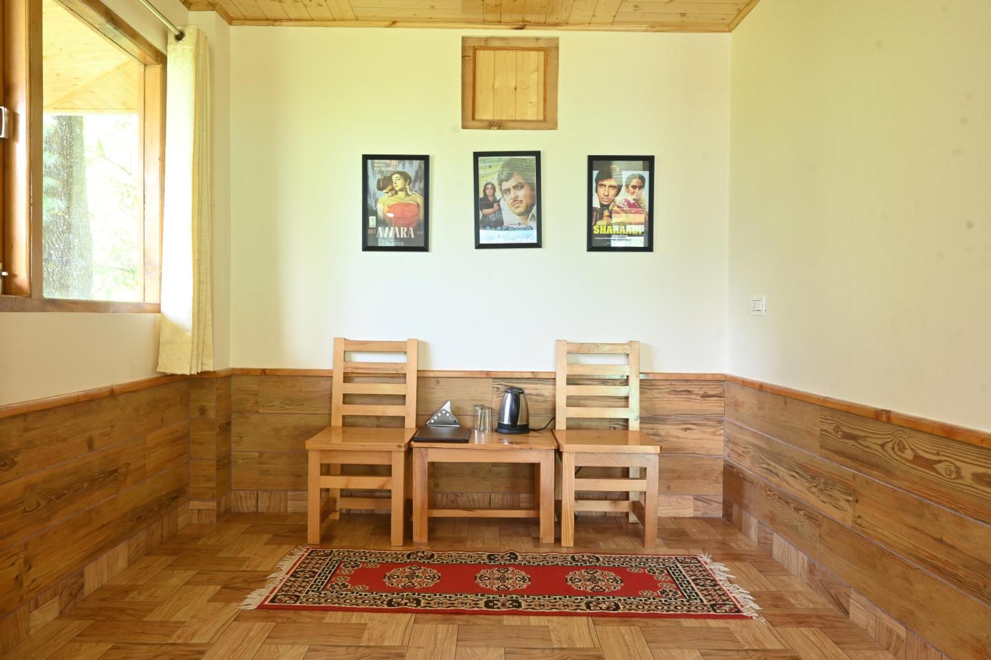 Cascade Mountain Retreat Manali Bed & Breakfast Bagian luar foto