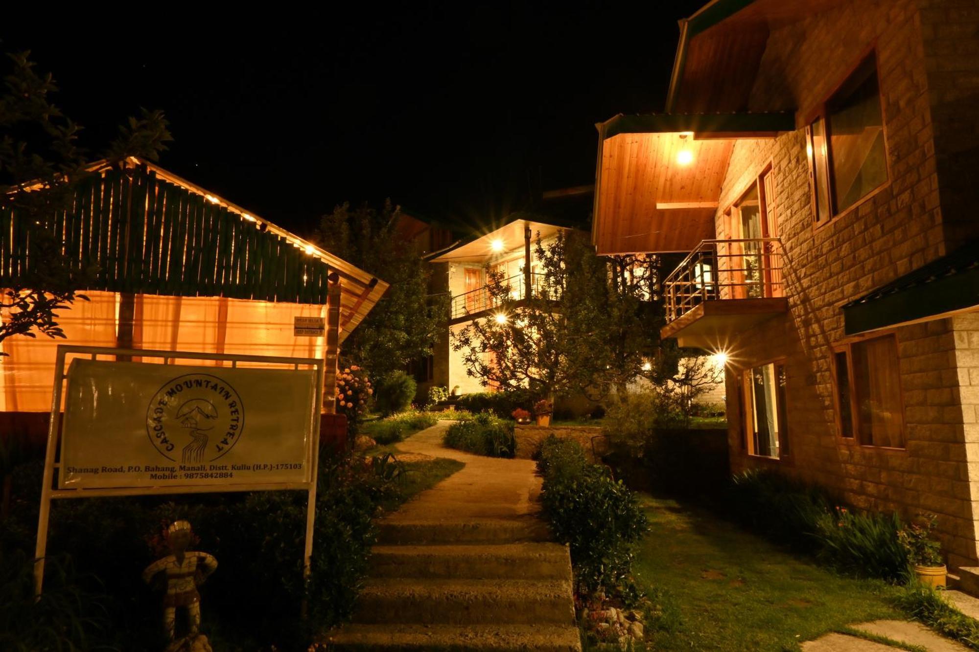 Cascade Mountain Retreat Manali Bed & Breakfast Bagian luar foto