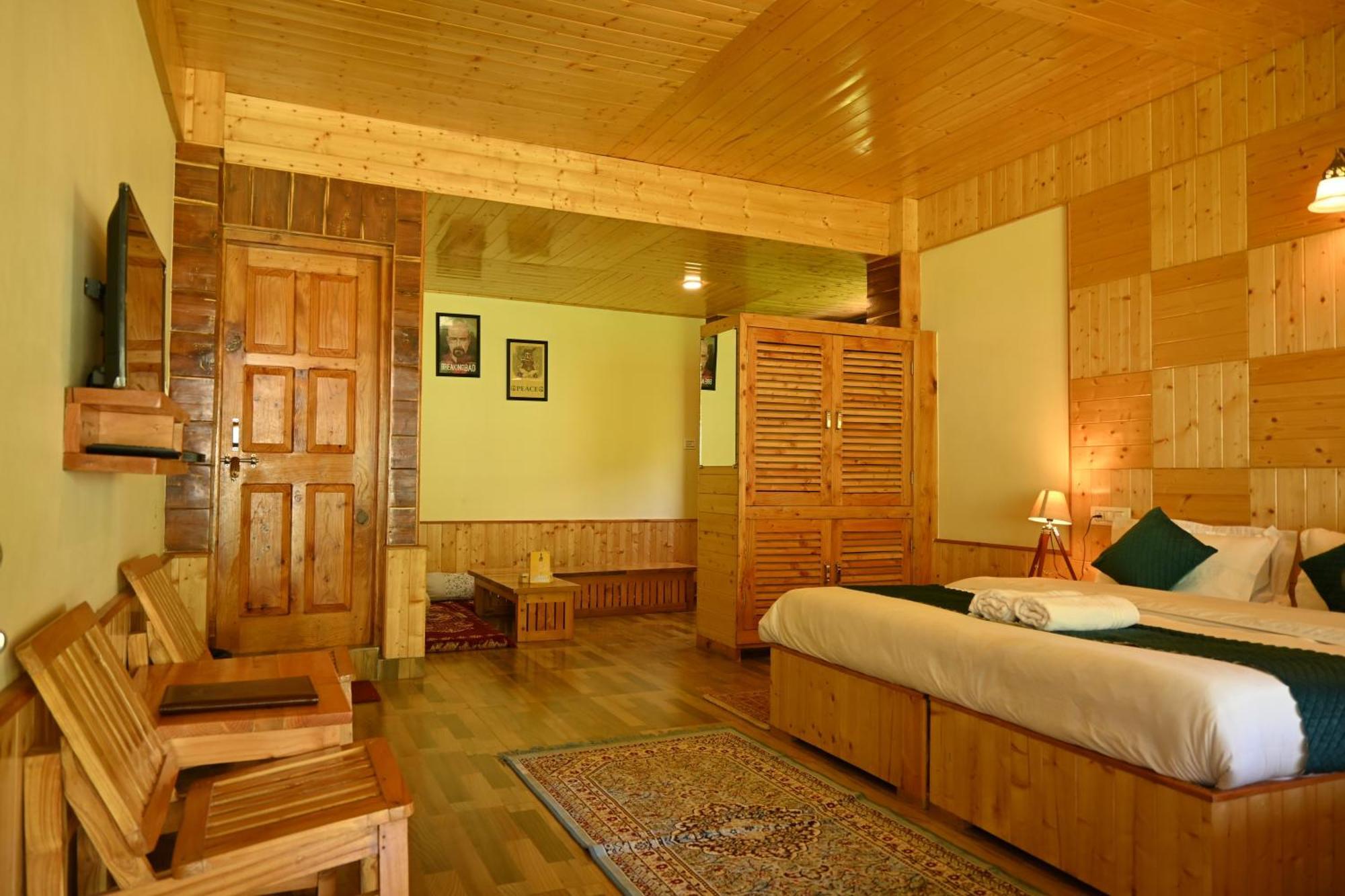 Cascade Mountain Retreat Manali Bed & Breakfast Bagian luar foto