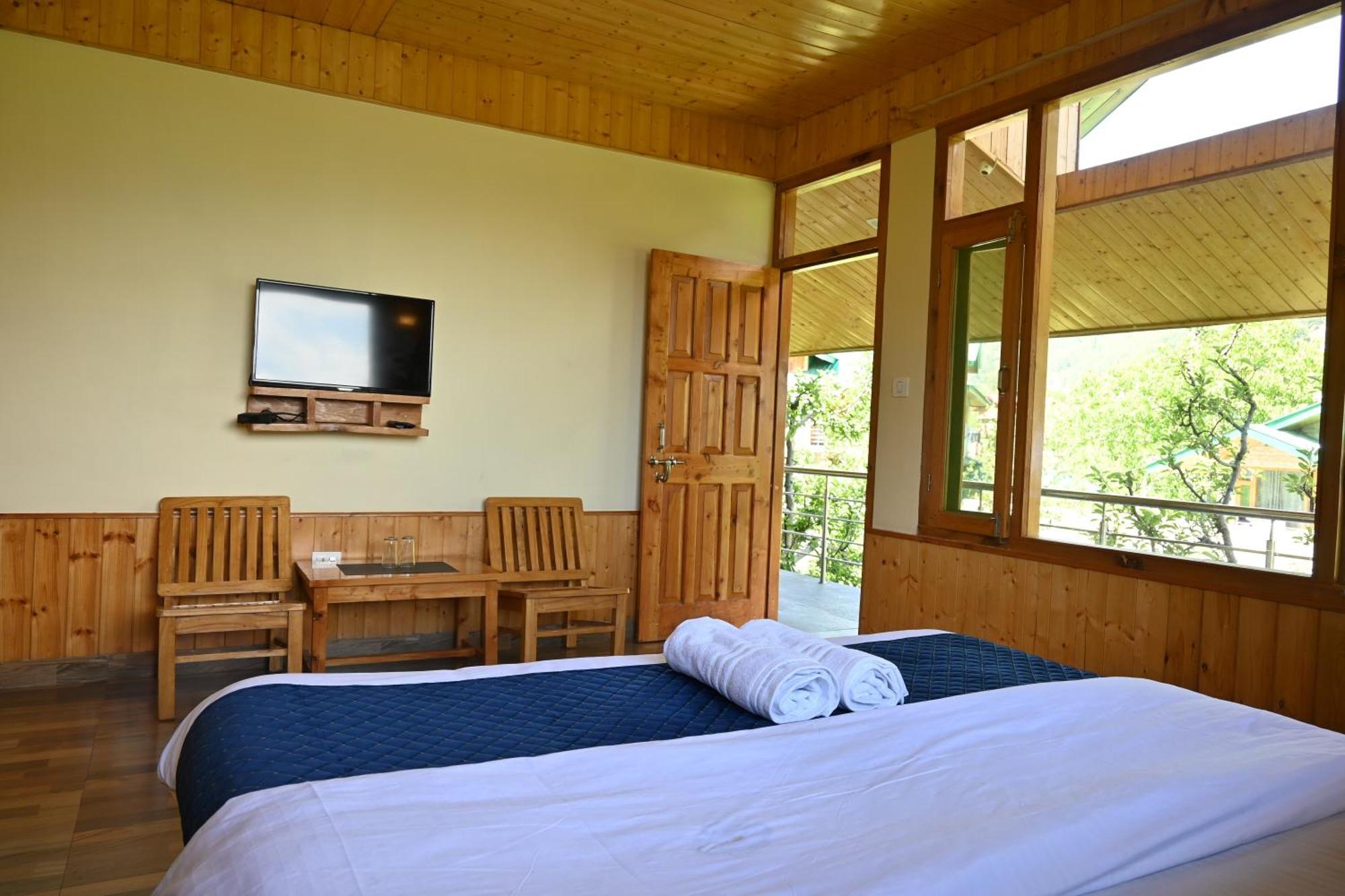 Cascade Mountain Retreat Manali Bed & Breakfast Bagian luar foto