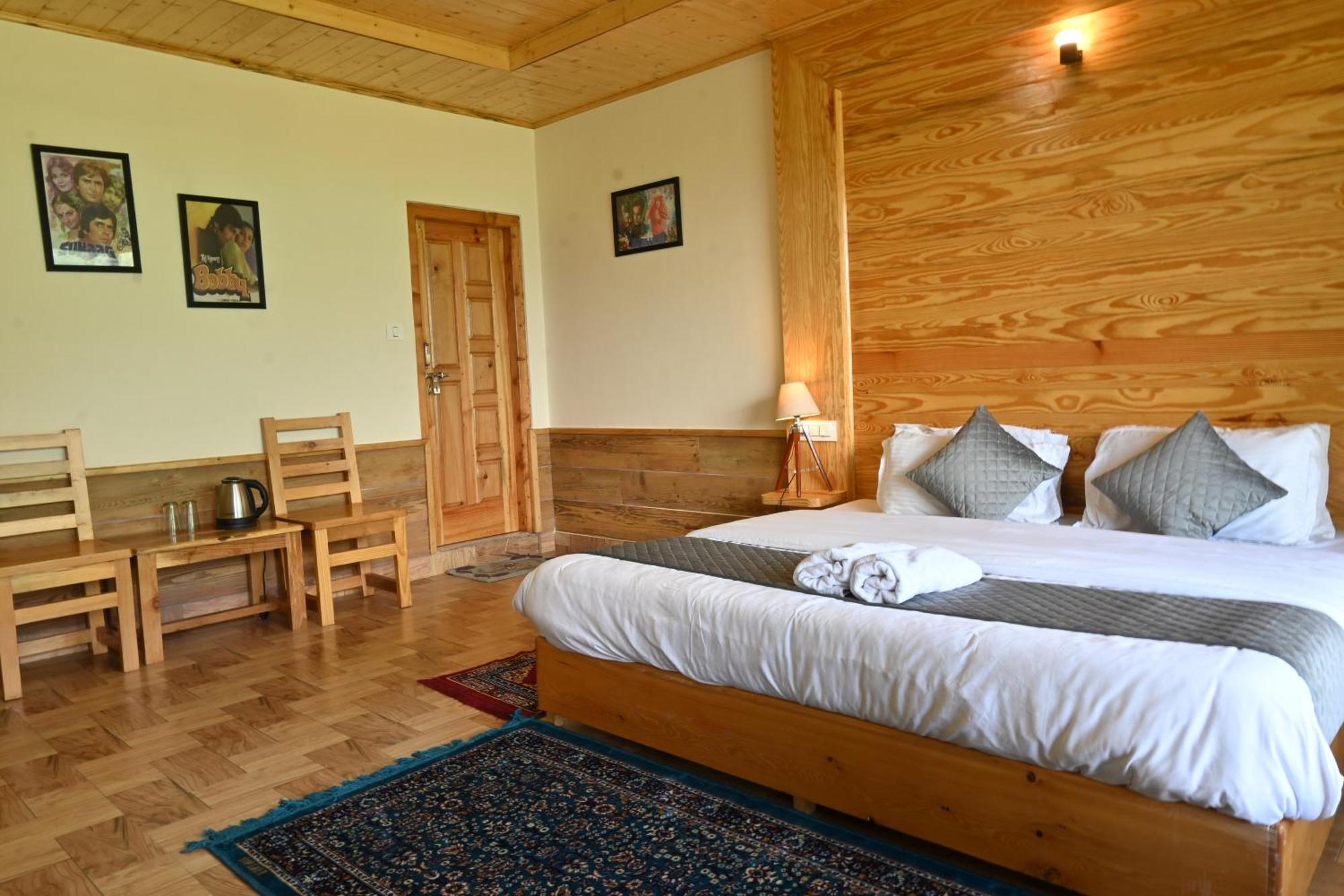 Cascade Mountain Retreat Manali Bed & Breakfast Bagian luar foto